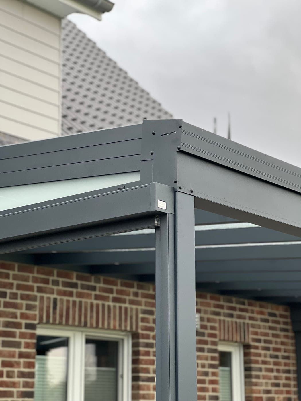 Verglasung oder seitlicher Abschluss von DS Veranda 03